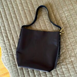 Madewell essential bucket tote